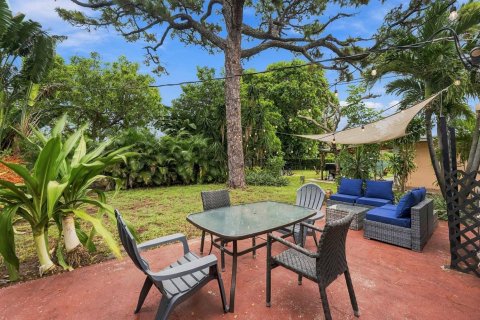 Villa ou maison à vendre à Fort Lauderdale, Floride: 2 chambres, 63.36 m2 № 2418277 - photo 20