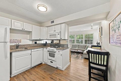 Villa ou maison à vendre à Fort Lauderdale, Floride: 2 chambres, 63.36 m2 № 2418277 - photo 9
