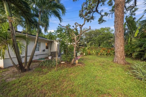 Villa ou maison à vendre à Fort Lauderdale, Floride: 2 chambres, 63.36 m2 № 2418277 - photo 25