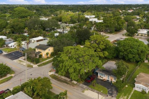 Villa ou maison à vendre à Fort Lauderdale, Floride: 2 chambres, 63.36 m2 № 2418277 - photo 30