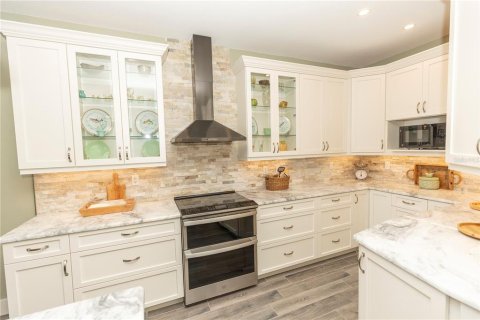Copropriété à vendre à Englewood, Floride: 3 chambres, 177.72 m2 № 2236331 - photo 15