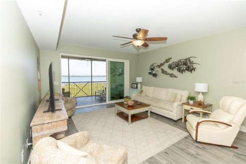 Copropriété à vendre à Englewood, Floride: 3 chambres, 177.72 m2 № 2236331 - photo 6