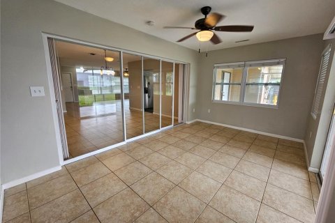House in Bradenton, Florida 3 bedrooms, 168.15 sq.m. № 1879373 - photo 18
