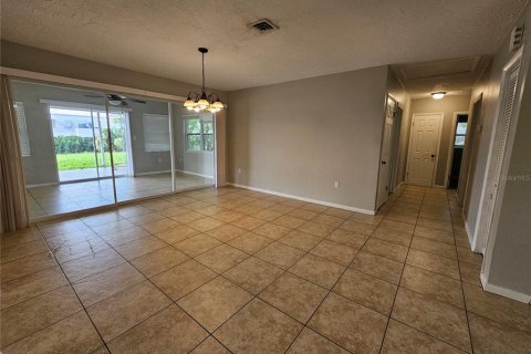 House in Bradenton, Florida 3 bedrooms, 168.15 sq.m. № 1879373 - photo 16