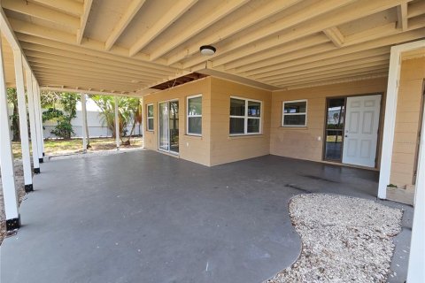 House in Bradenton, Florida 3 bedrooms, 168.15 sq.m. № 1879373 - photo 5
