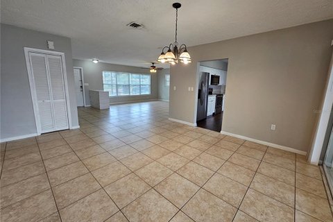 House in Bradenton, Florida 3 bedrooms, 168.15 sq.m. № 1879373 - photo 15