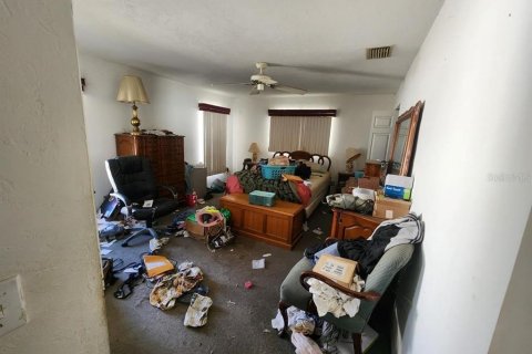 House in Cape Coral, Florida 3 bedrooms, 154.68 sq.m. № 1850957 - photo 19