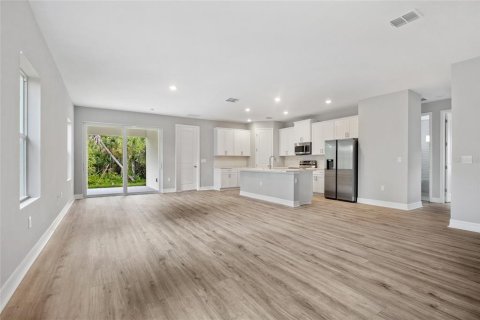 House in North Port, Florida 4 bedrooms, 184.88 sq.m. № 1428910 - photo 4