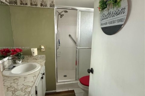 Copropriété à vendre à Sunrise, Floride: 2 chambres, 78.97 m2 № 1981136 - photo 13