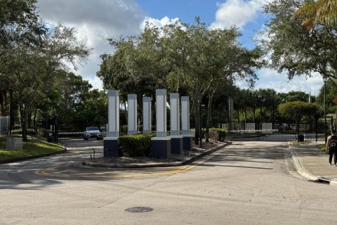 Touwnhouse à vendre à Lauderhill, Floride: 2 chambres, 104.05 m2 № 2146330 - photo 24