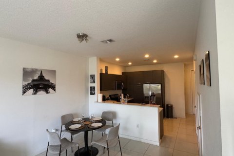 Touwnhouse à vendre à Lauderhill, Floride: 2 chambres, 104.05 m2 № 2146330 - photo 13