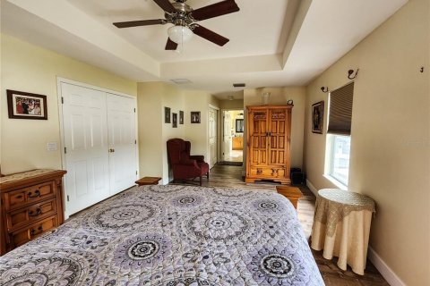 House in Orlando, Florida 5 bedrooms, 253.34 sq.m. № 1766023 - photo 22