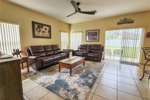 House in Orlando, Florida 5 bedrooms, 253.34 sq.m. № 1766023 - photo 8
