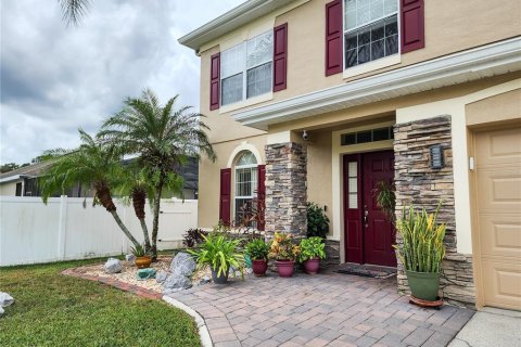 House in Orlando, Florida 5 bedrooms, 253.34 sq.m. № 1766023 - photo 2