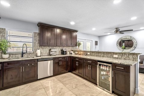 Villa ou maison à vendre à Orange City, Floride: 6 chambres, 321.53 m2 № 1826608 - photo 20