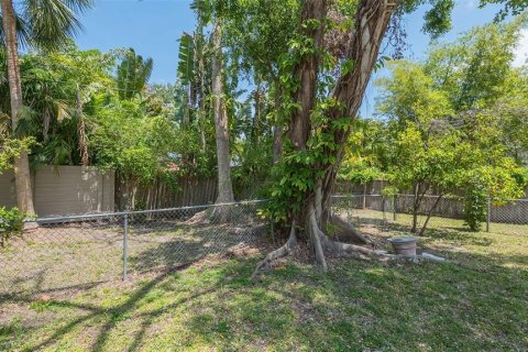 House in Sarasota, Florida 2 bedrooms, 152.73 sq.m. № 1658459 - photo 30