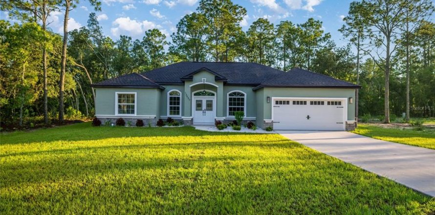 Villa ou maison à Dunnellon, Floride 3 chambres, 175.21 m2 № 1822576