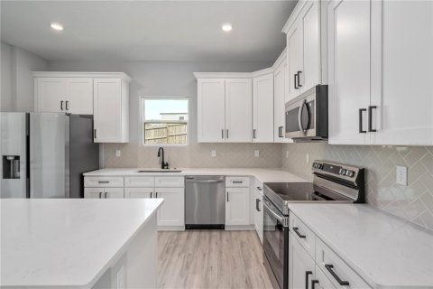 Casa en venta en Ocala, Florida, 4 dormitorios, 194.35 m2 № 1915713 - foto 17