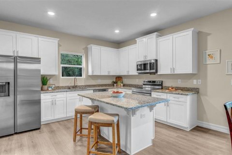 Casa en venta en Ocala, Florida, 4 dormitorios, 194.35 m2 № 1915713 - foto 13