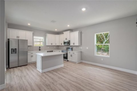 Casa en venta en Ocala, Florida, 4 dormitorios, 194.35 m2 № 1915713 - foto 12