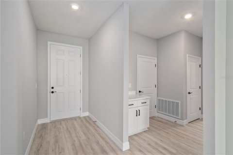 Casa en venta en Ocala, Florida, 4 dormitorios, 194.35 m2 № 1915713 - foto 3