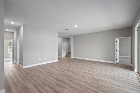 Casa en venta en Ocala, Florida, 4 dormitorios, 194.35 m2 № 1915713 - foto 8