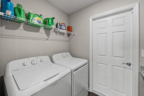 House in Polk City, Florida 4 bedrooms, 162.49 sq.m. № 1853995 - photo 23