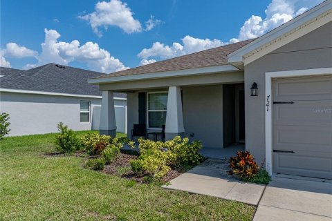 House in Polk City, Florida 4 bedrooms, 162.49 sq.m. № 1853995 - photo 4