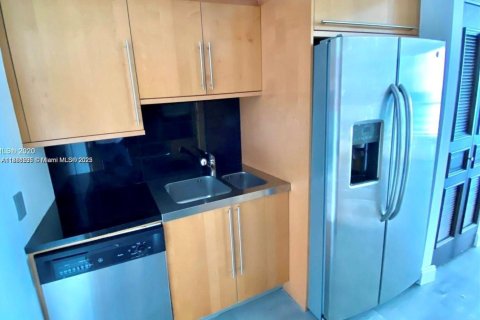 Снять в аренду кондоминиум в Майами-Бич, Флорида 1 спальня, 63.45м2, № 1979425 - фото 9