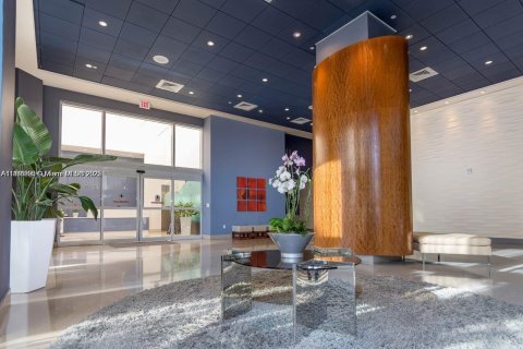 Снять в аренду кондоминиум в Майами-Бич, Флорида 1 спальня, 63.45м2, № 1979425 - фото 20