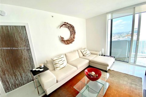 Снять в аренду кондоминиум в Майами-Бич, Флорида 1 спальня, 63.45м2, № 1979425 - фото 4