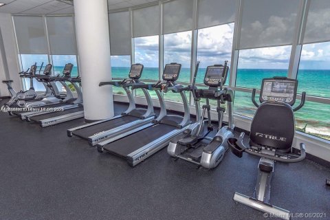 Снять в аренду кондоминиум в Майами-Бич, Флорида 1 спальня, 63.45м2, № 1979425 - фото 23