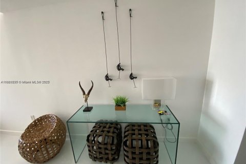 Снять в аренду кондоминиум в Майами-Бич, Флорида 1 спальня, 63.45м2, № 1979425 - фото 6