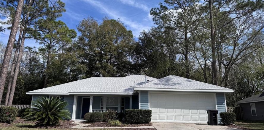 House in Gainesville, Florida 3 bedrooms, 146.04 sq.m. № 1765250