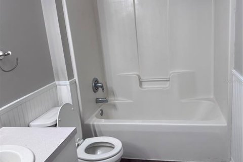 House in Gainesville, Florida 3 bedrooms, 146.04 sq.m. № 1765250 - photo 9