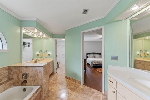 Casa en venta en Orlando, Florida, 3 dormitorios, 199 m2 № 1898517 - foto 20