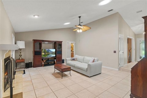 Casa en venta en Orlando, Florida, 3 dormitorios, 199 m2 № 1898517 - foto 12