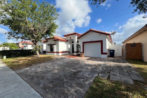 House in Homestead, Florida 3 bedrooms, 148.83 sq.m. № 1739739 - photo 2