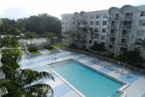 Купить кондоминиум в Майами, Флорида 1 спальня, 76.74м2, № 1984810 - фото 8