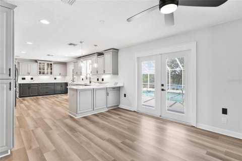 Casa en venta en Weirsdale, Florida, 4 dormitorios, 217.21 m2 № 1901285 - foto 16