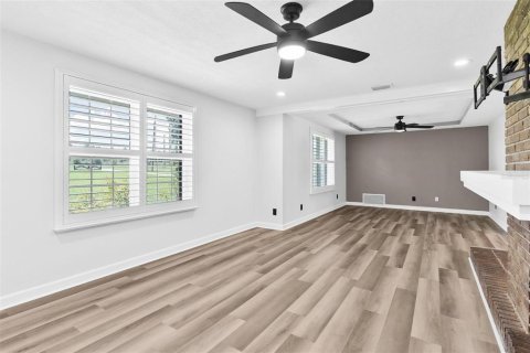 Casa en venta en Weirsdale, Florida, 4 dormitorios, 217.21 m2 № 1901285 - foto 10