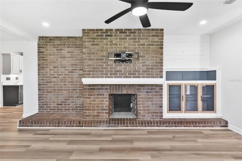 Casa en venta en Weirsdale, Florida, 4 dormitorios, 217.21 m2 № 1901285 - foto 13