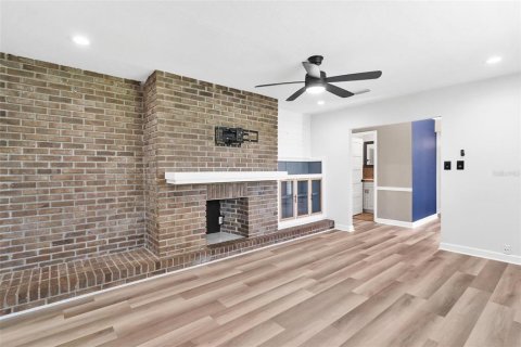 Casa en venta en Weirsdale, Florida, 4 dormitorios, 217.21 m2 № 1901285 - foto 14