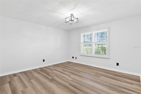 Casa en venta en Weirsdale, Florida, 4 dormitorios, 217.21 m2 № 1901285 - foto 29