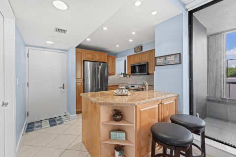 Condo in Riviera Beach, Florida, 1 bedroom  № 2399957 - photo 4