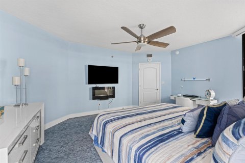 Condo in Riviera Beach, Florida, 1 bedroom  № 2399957 - photo 14