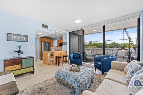 Condo in Riviera Beach, Florida, 1 bedroom  № 2399957 - photo 9