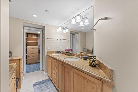 Condo in Riviera Beach, Florida, 1 bedroom  № 2399957 - photo 16