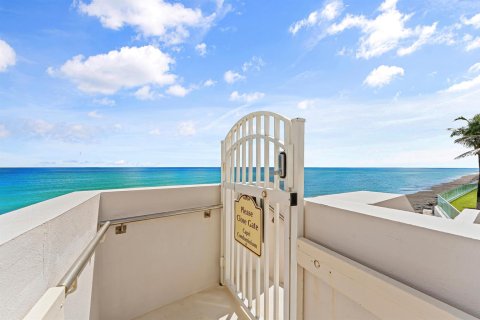 Condo in Riviera Beach, Florida, 1 bedroom  № 2399957 - photo 25