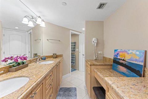 Condo in Riviera Beach, Florida, 1 bedroom  № 2399957 - photo 18